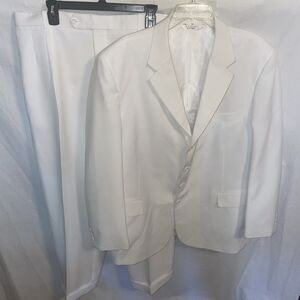 Bolzano Men’s 2 Piece Suit Size 46R White Business Formal City
